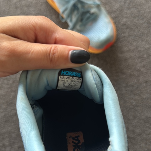 Hoka size 7.5 - WOMENS - Picture 2 of 4